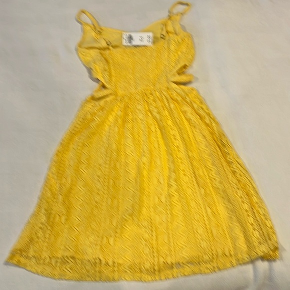 NWT Hollister yellow sun ☀️ dress - Picture 2 of 5